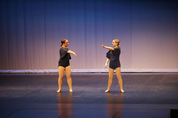 Keywords: Alex_P;Hailey_P