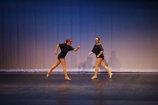 Keywords: Alex_P;Hailey_P